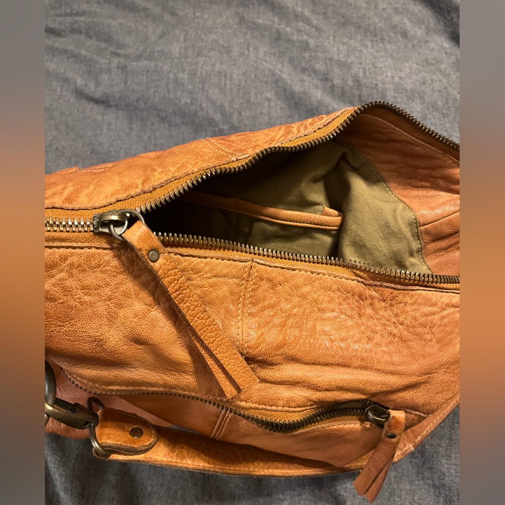 Nano Tan Leather Shoulder Bag with Vintage Appeal - Picture 8 of 10
